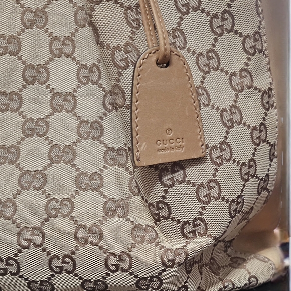 AUTHENTIC GUCCI gg monogram TOTE with attached pouch - Picture 2 of 7